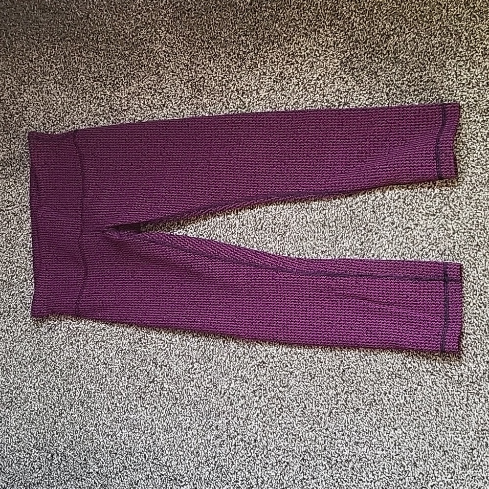 Lululemon Wunder Under Crop III Teeny Tooth Deep Fuchsia Black Leggings Size 4